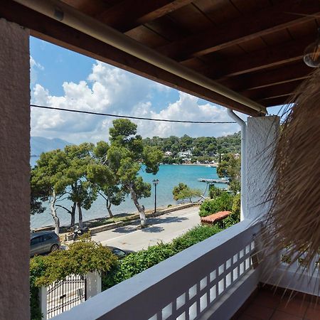 Seaview Apartment - Poros Relaxing Beachfront Flat Poros Town Zewnętrze zdjęcie