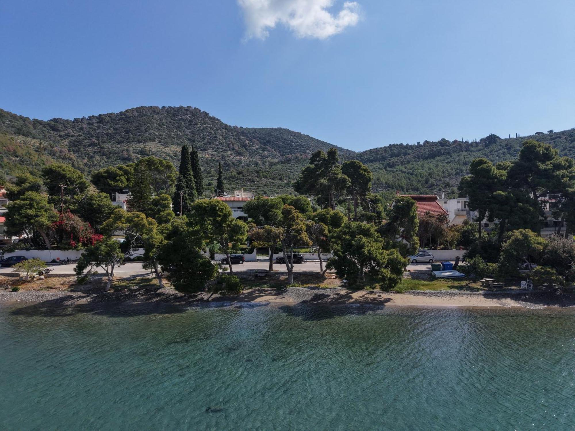 Seaview Apartment - Poros Relaxing Beachfront Flat Poros Town Zewnętrze zdjęcie